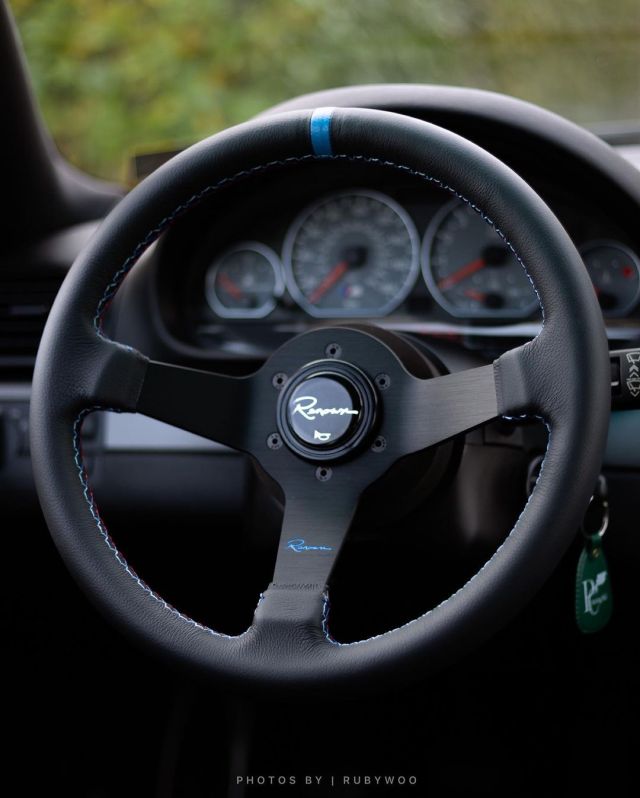 Renown Time Trial Motorsport Steering Wheel